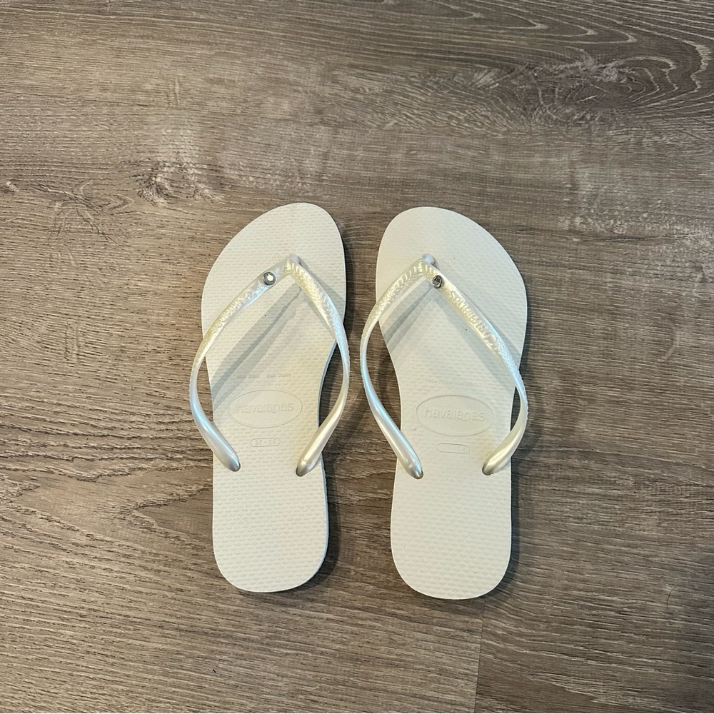 Cream white havianas never worn 37-38